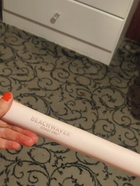 BEACHWAVER Coast Pro Pink Styling Wand